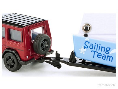 SIKU 2564 Mercedes-AMG G65 mit Segelboot